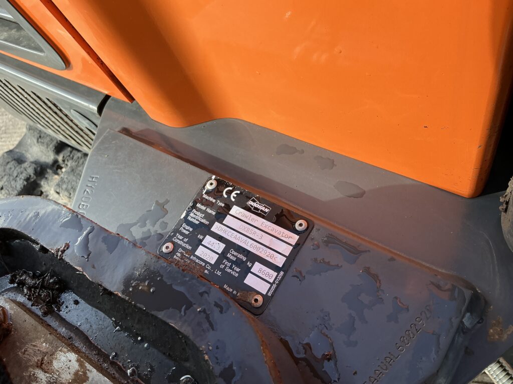 Doosan DX85R Digger (ST25674)