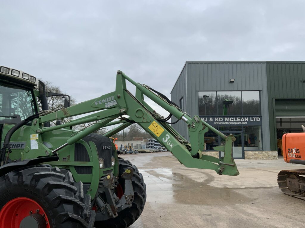 Fendt 716 Tractor (ST25458)