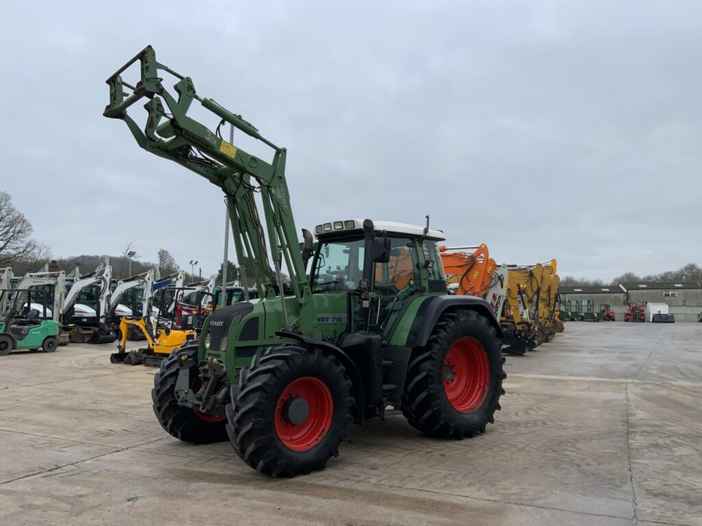 Fendt 716 Tractor (ST25458)