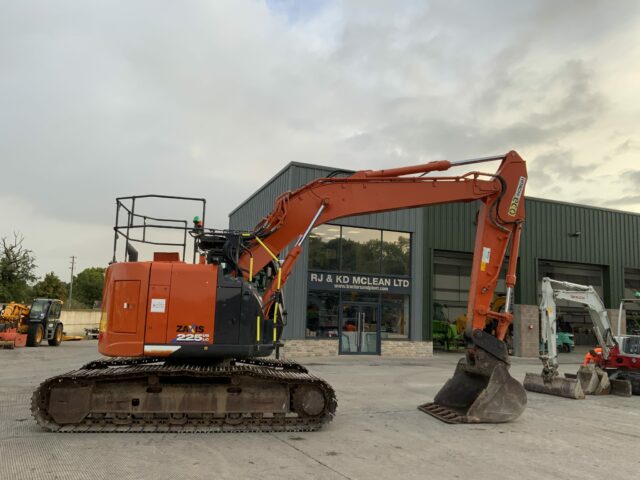 hitachi-zaxis-zx225-us-lc-st23966-copy-auto-draft-img-0505-2048x1536
