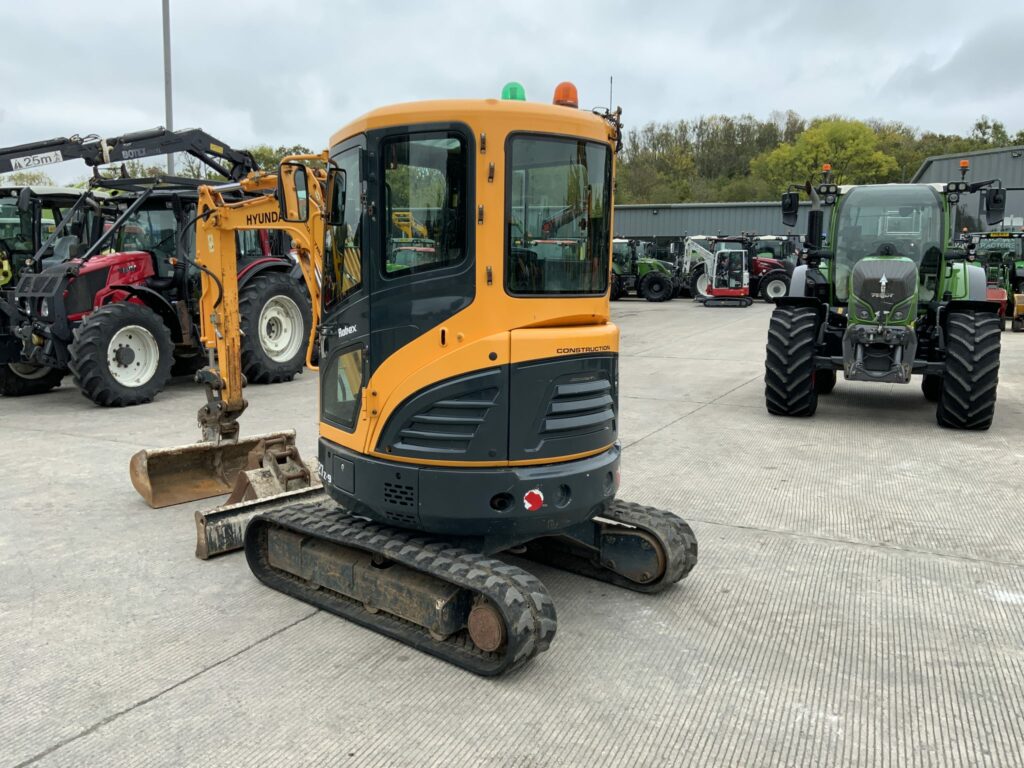 Hyundai Robex 27z-9 Digger (ST24418)