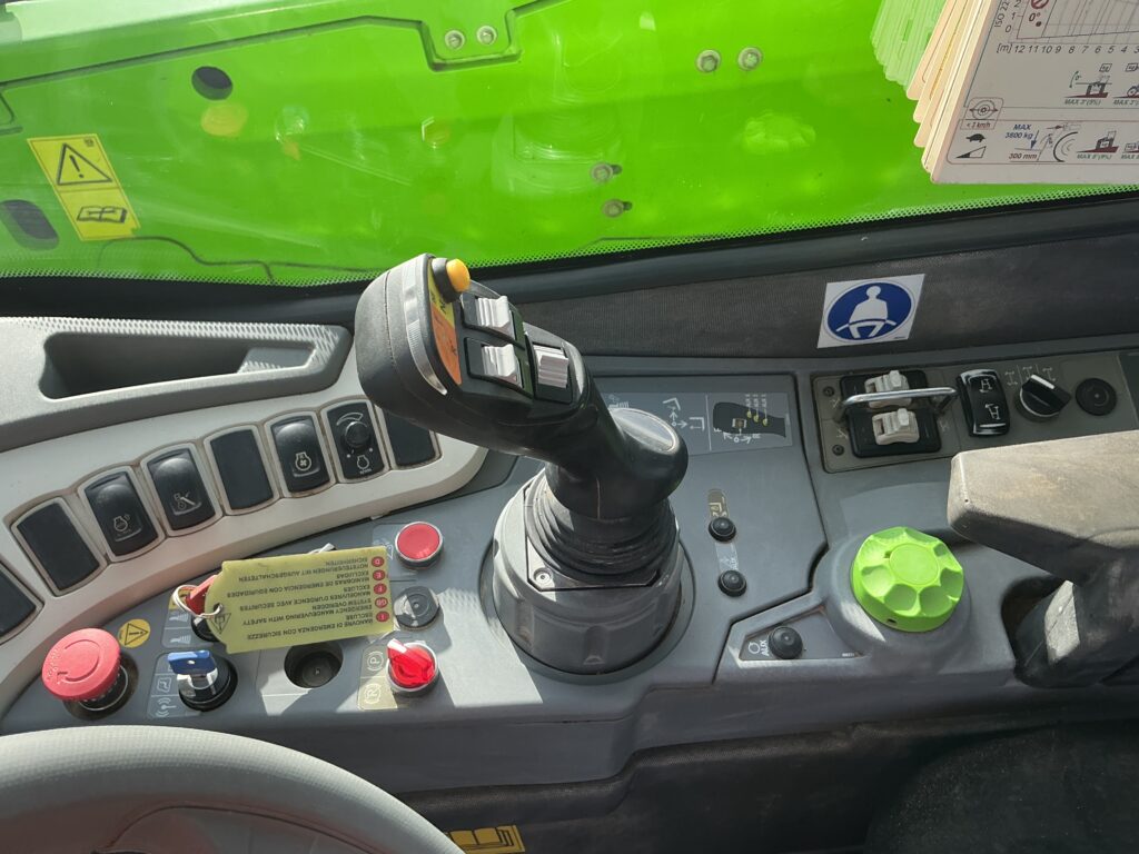 Merlo P40.17 Telehandler (ST25692)