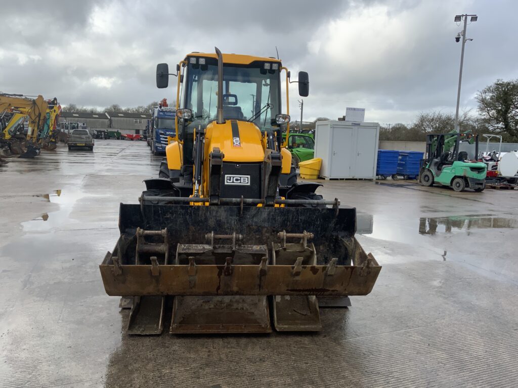 JCB 3CX Site Master Pro Wheeled Digger (ST25999)