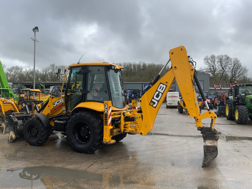 JCB 3CX Site Master Pro Wheeled Digger (ST25999)