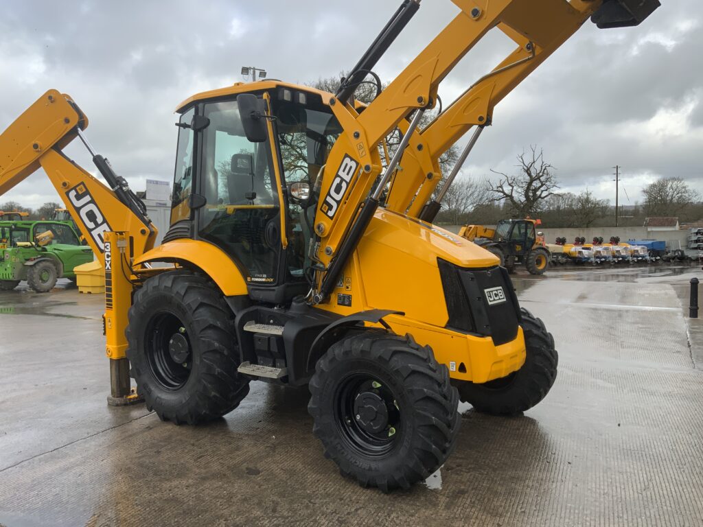 JCB 3CX Site Master Pro Wheeled Digger (ST25999)