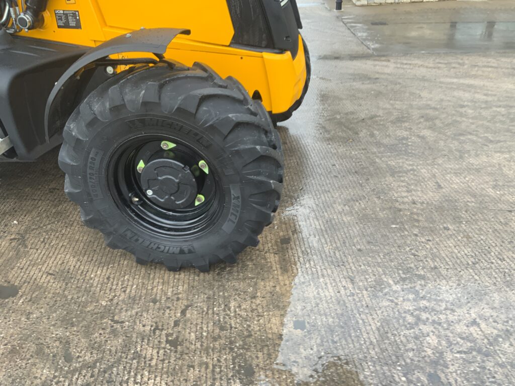 JCB 3CX Site Master Pro Wheeled Digger (ST25999)