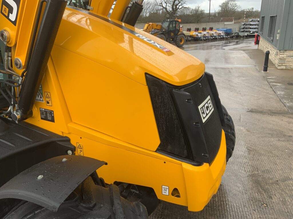 JCB 3CX Site Master Pro Wheeled Digger (ST25999)