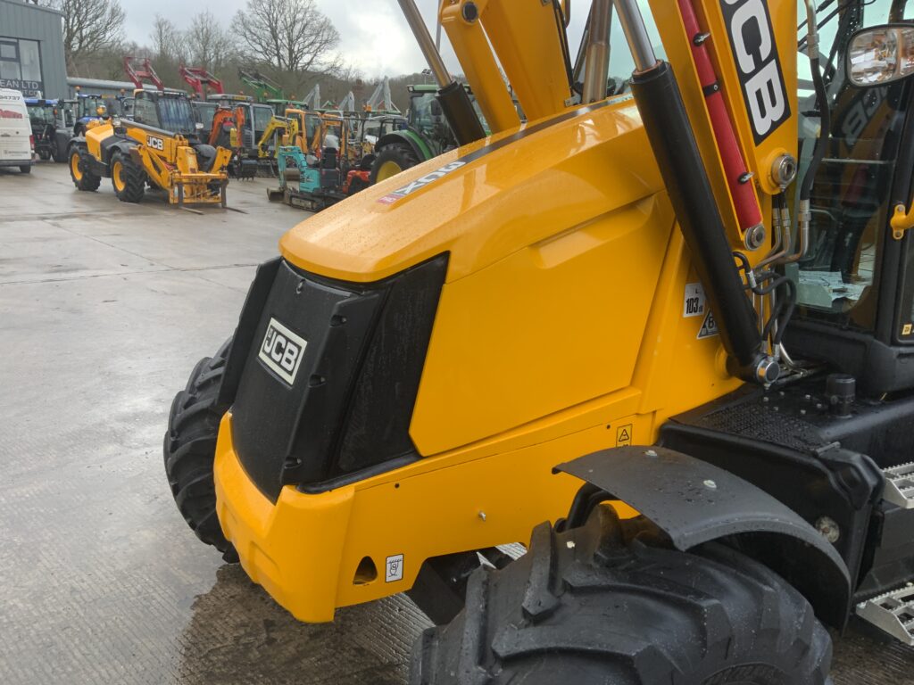 JCB 3CX Site Master Pro Wheeled Digger (ST25999)