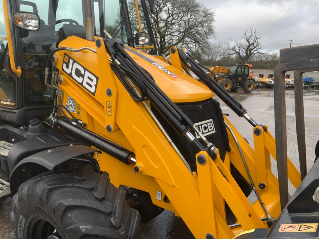 JCB 3CX Site Master Pro Wheeled Digger (ST25999)