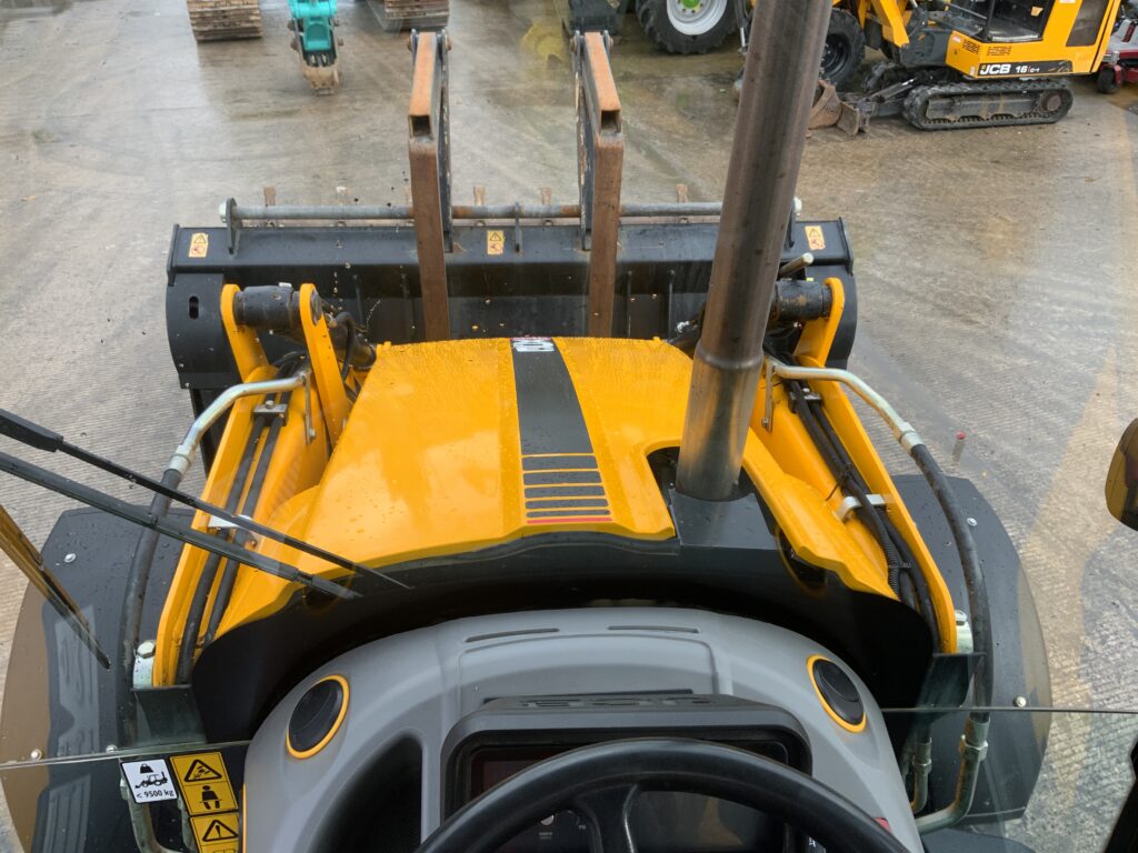 JCB 3CX Site Master Pro Wheeled Digger (ST25999)