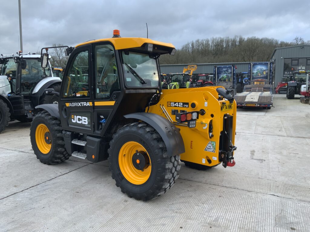 JCB 542-70 Agri Xtra Telehandler (ST25428)