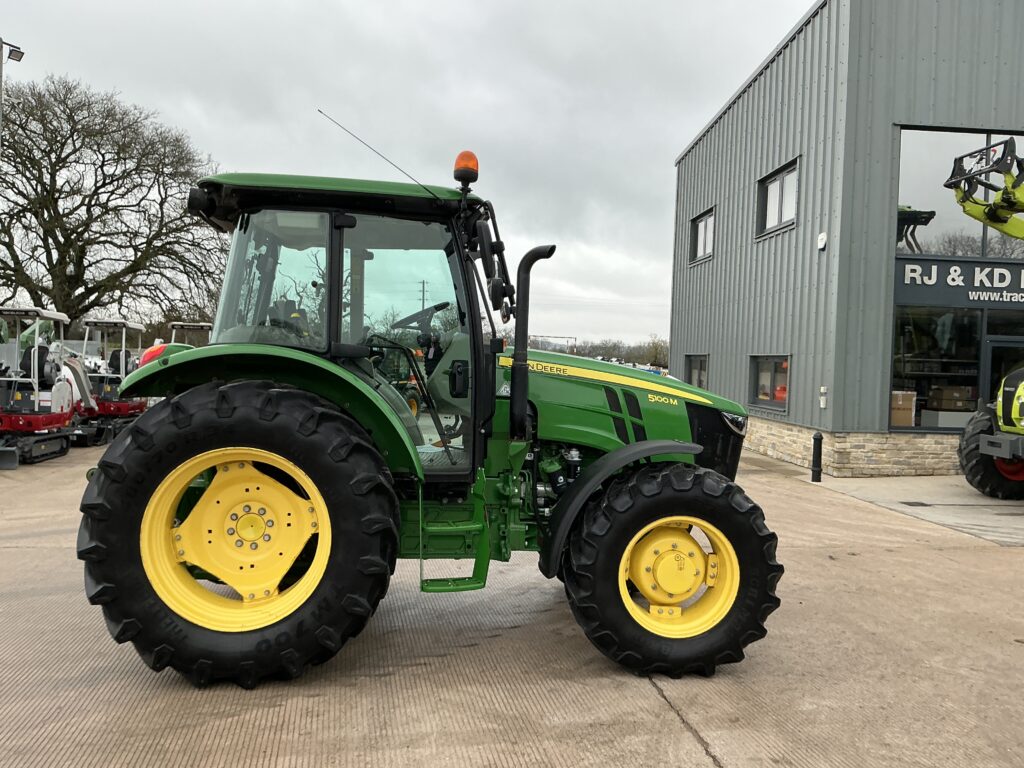 John Deere 5100M Tractor (ST25722)