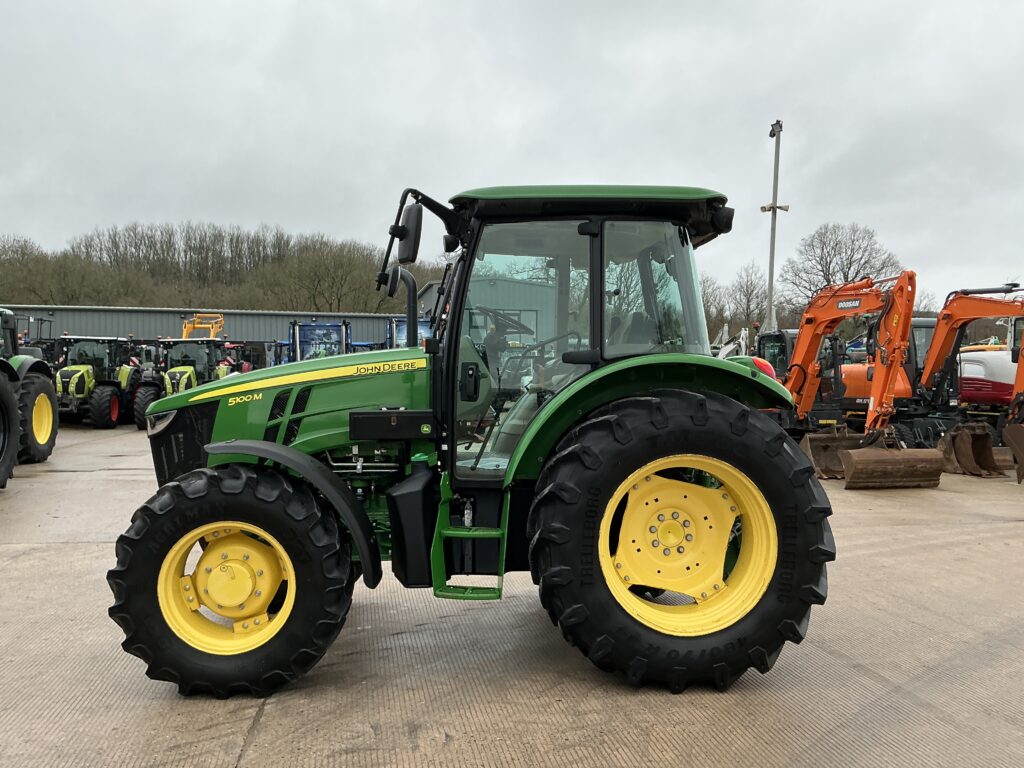 John Deere 5100M Tractor (ST25722)