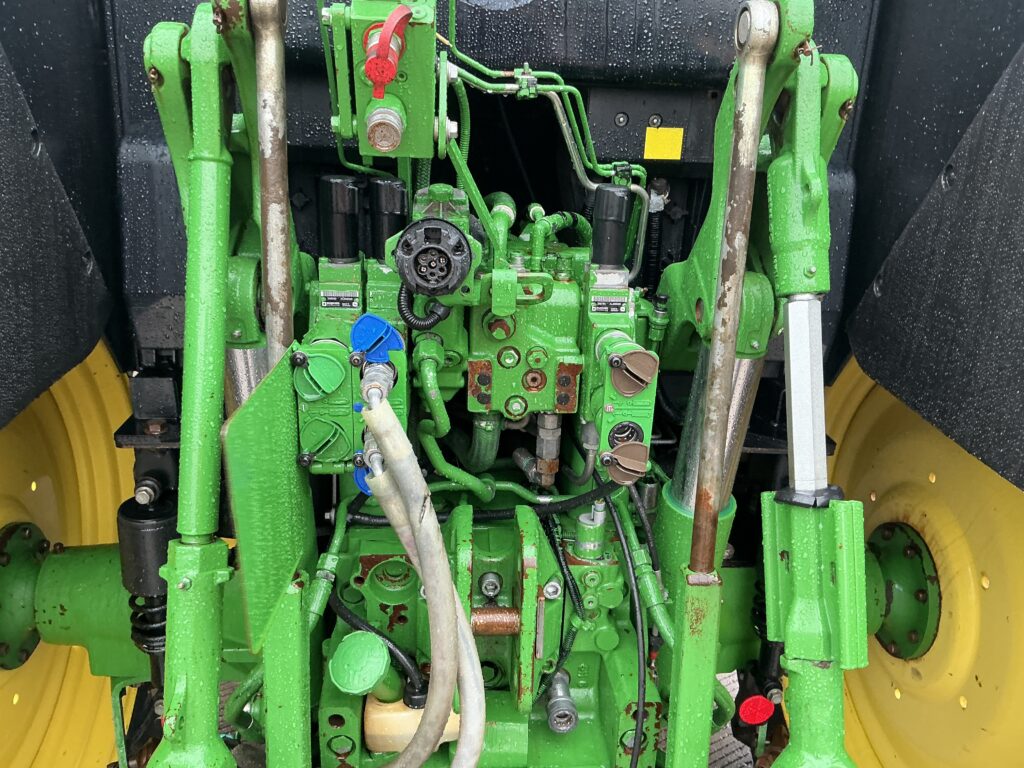 John Deere 6120M Tractor (ST25511)