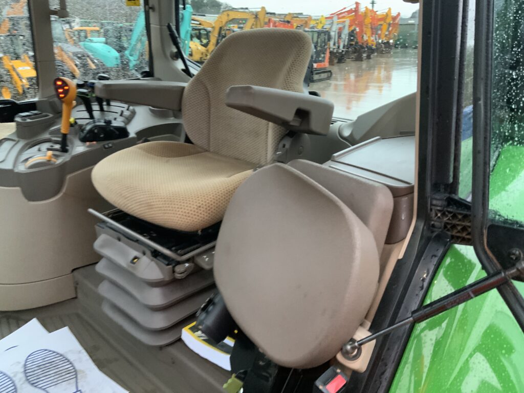 John Deere 6155M Tractor (ST25827)