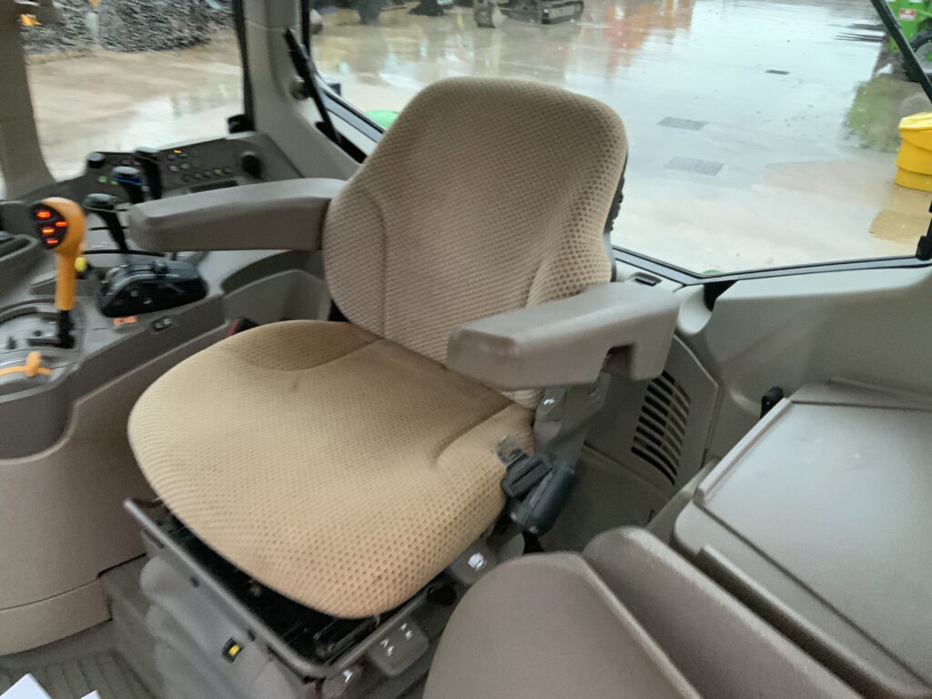 John Deere 6155M Tractor (ST25827)