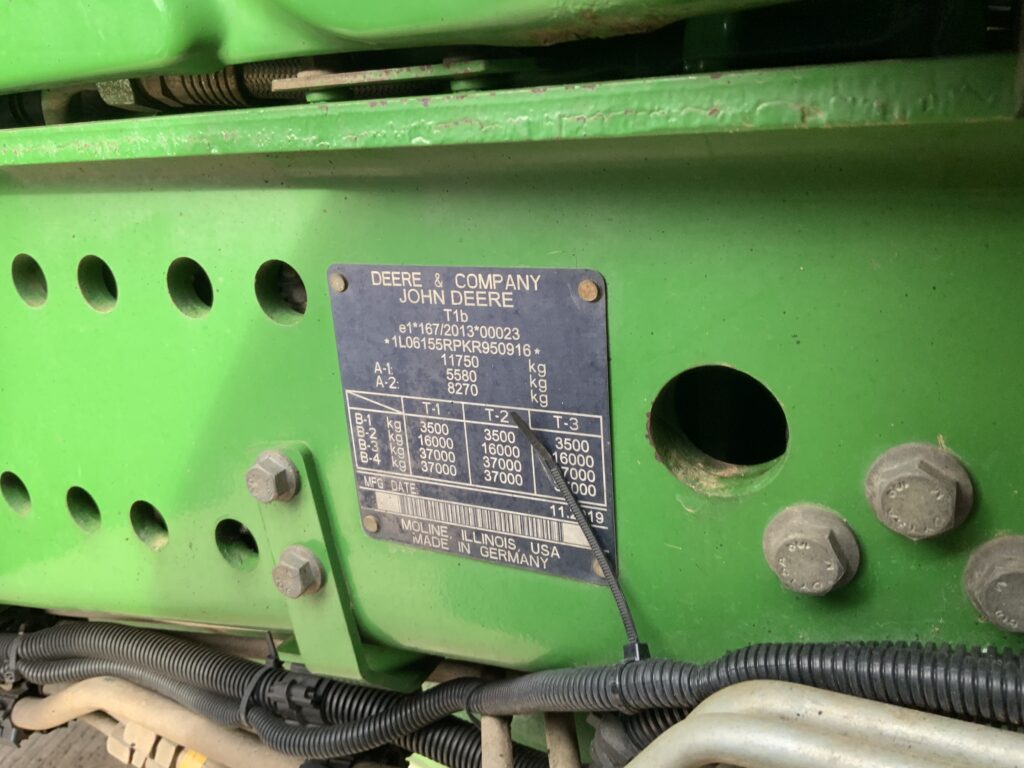 John Deere 6155R Tractor (ST25777)
