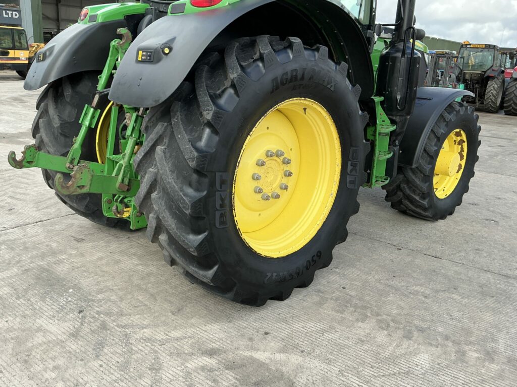 John Deere 6195R Tractor (ST24010)