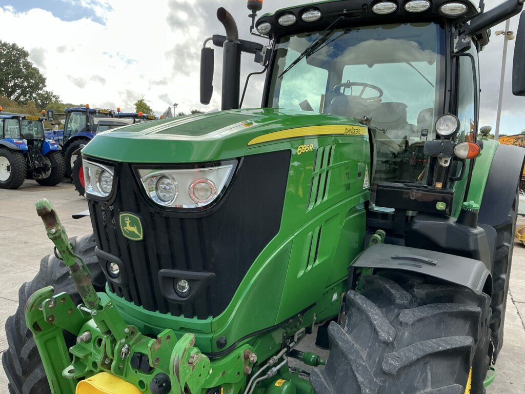John Deere 6195R Tractor (ST24010)