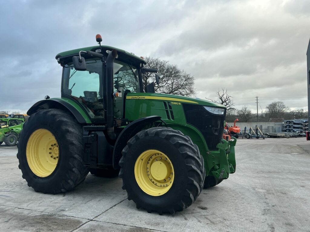 John Deere 7280R Tractor (ST25558)