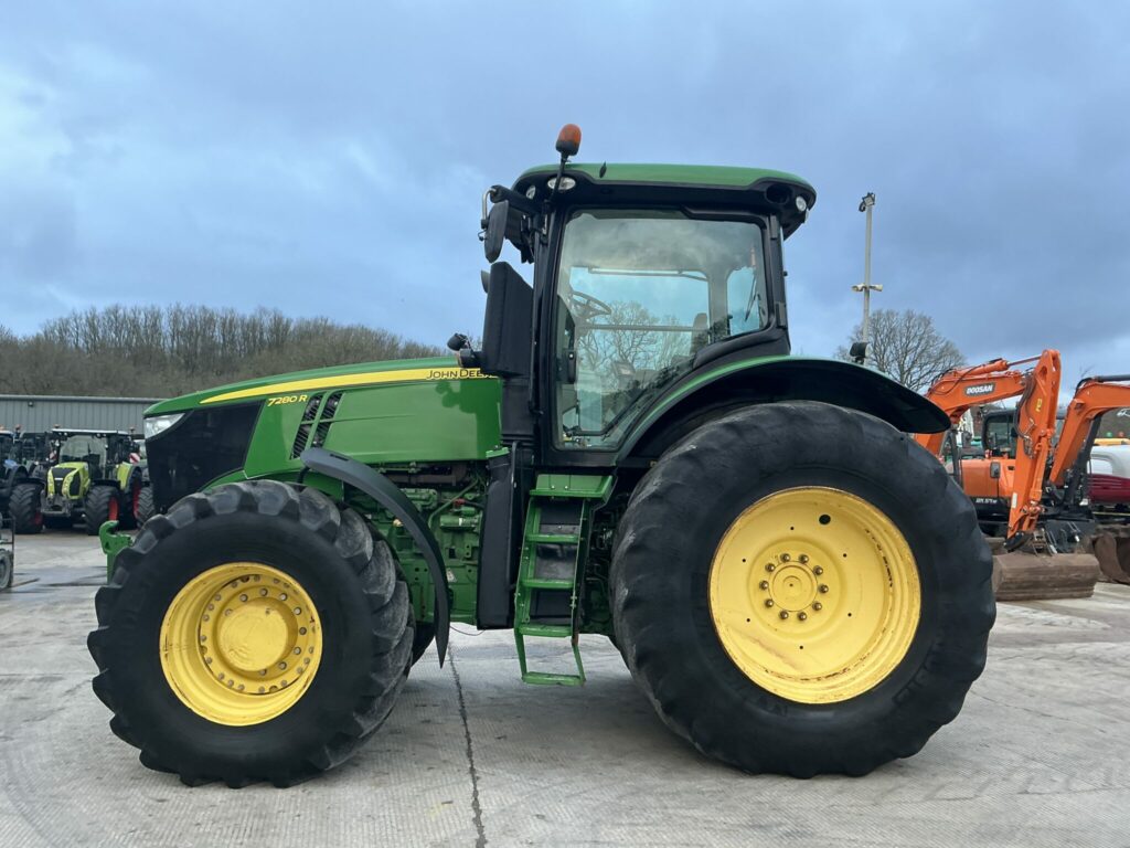 John Deere 7280R Tractor (ST25558)