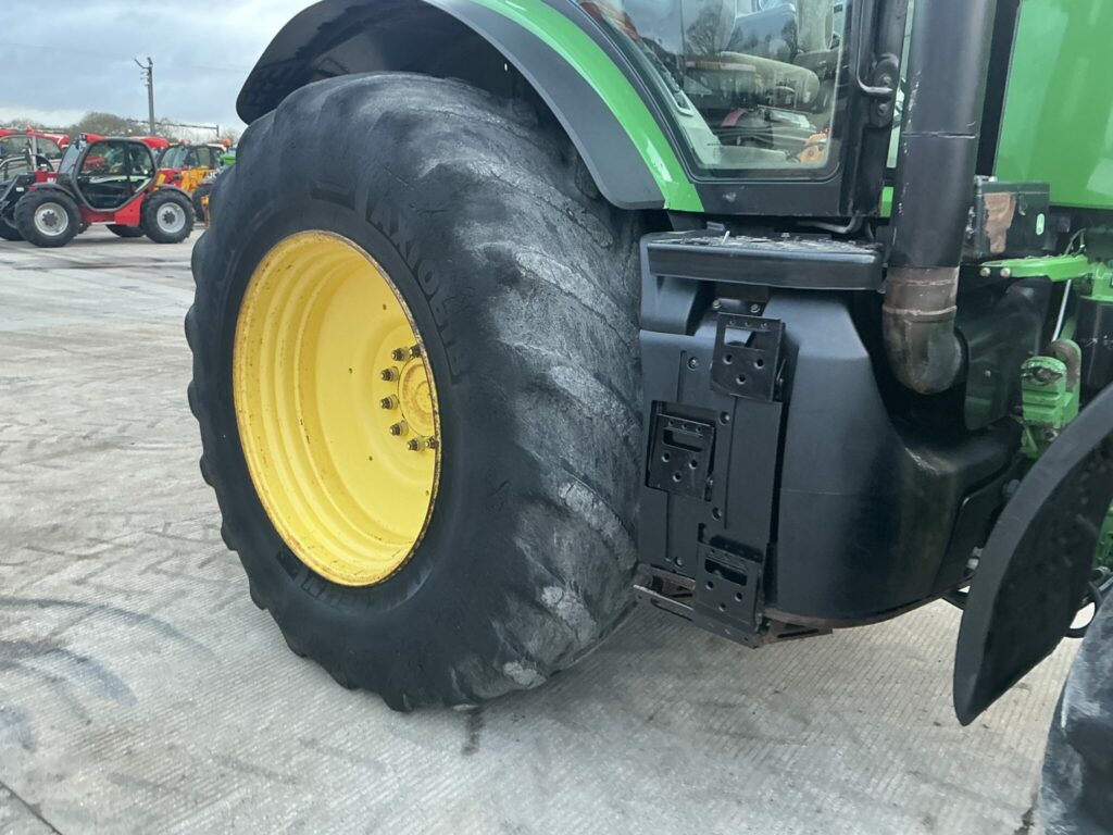 John Deere 7280R Tractor (ST25558)