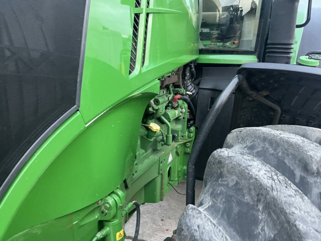 John Deere 7280R Tractor (ST25558)