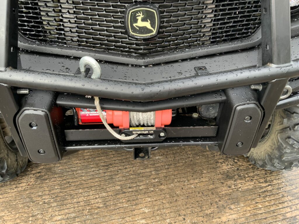 John Deere XUV 865M Gator (ST24249)