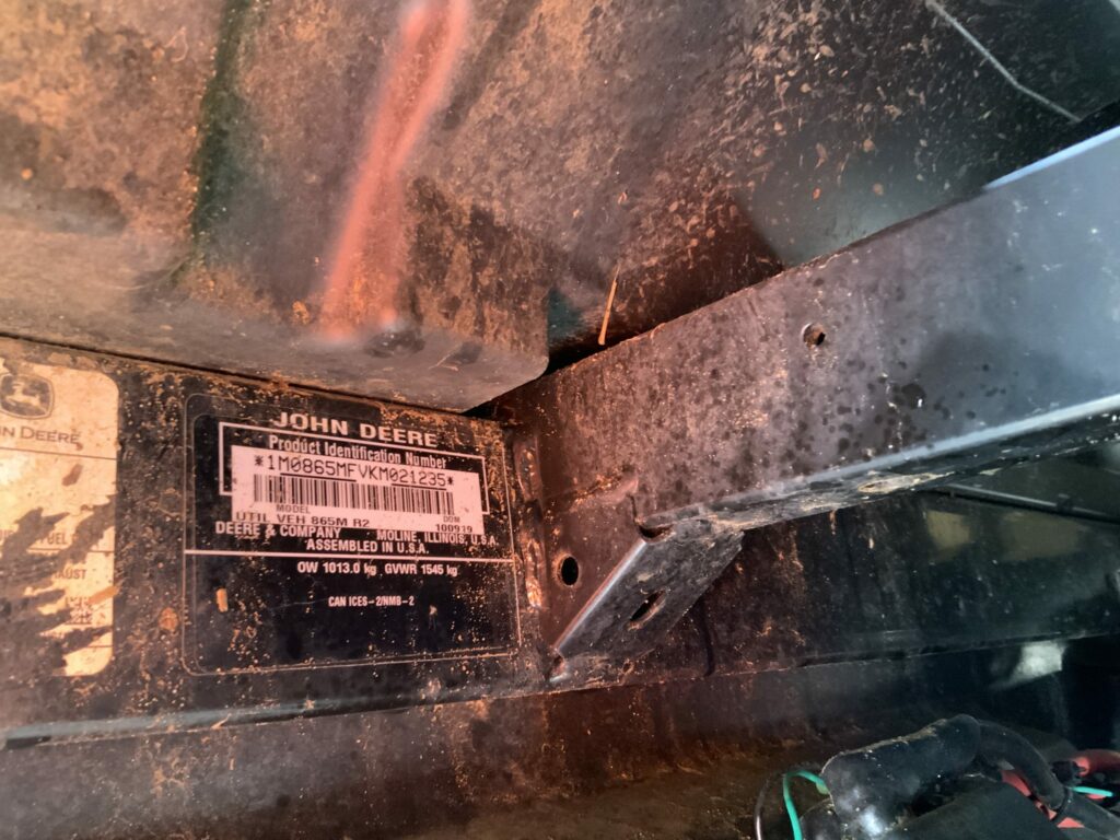 John Deere XUV 865M Gator (ST24249)