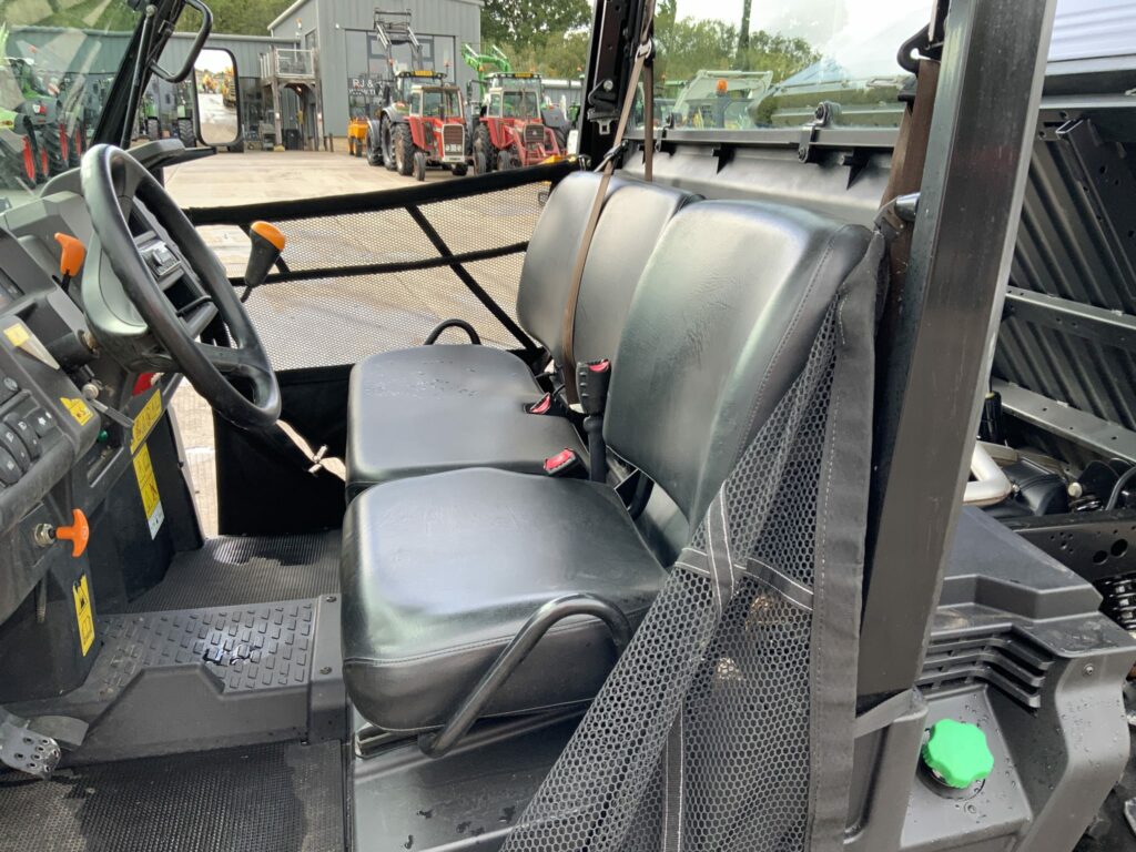 John Deere XUV 865M Gator (ST24249)