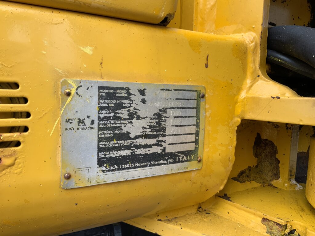 Komatsu PC110R Utility Digger (ST25737)