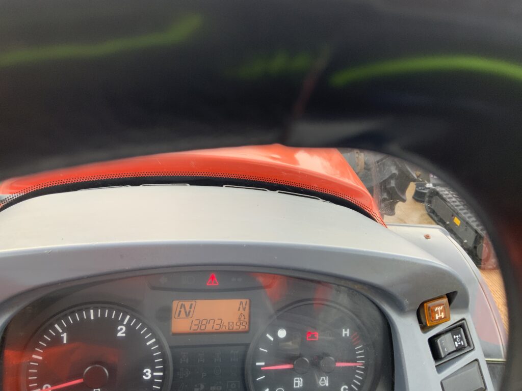 Kubota M110 GX Tractor (ST25481)