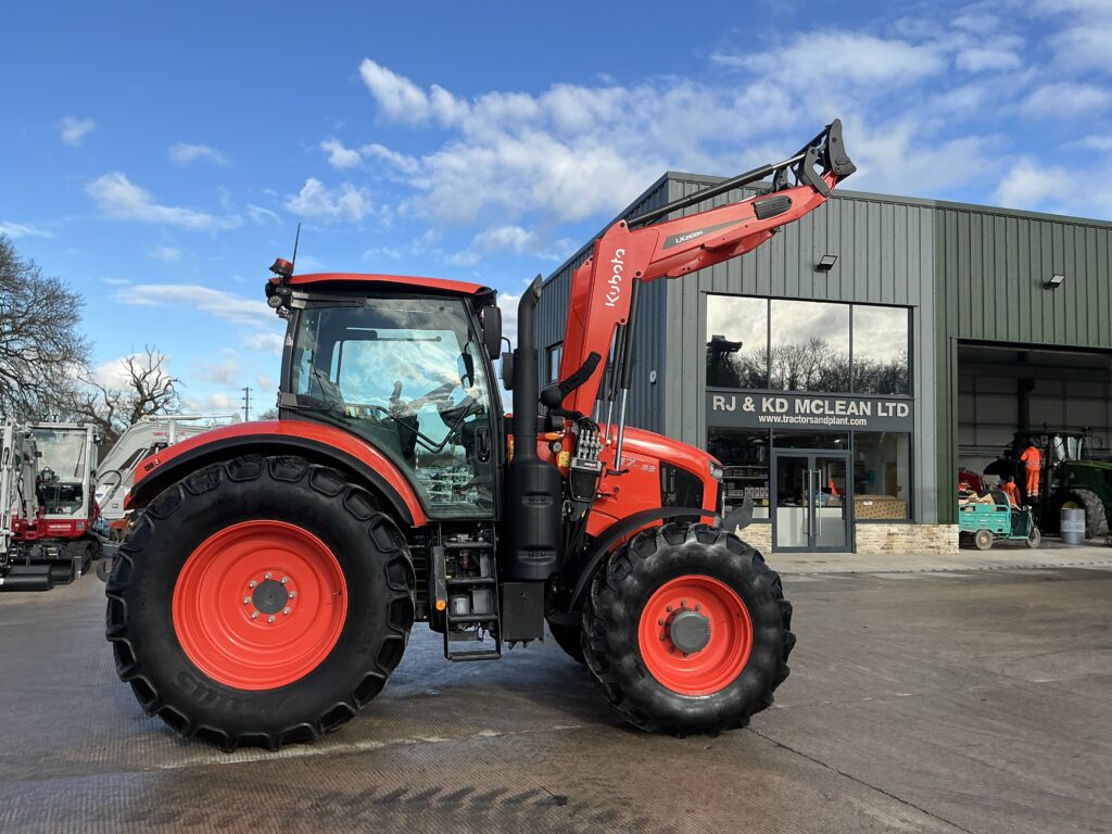 Kubota M7-133 Tractor (ST25633)
