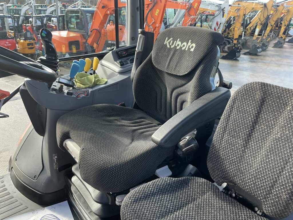 Kubota M7-133 Tractor (ST25633)