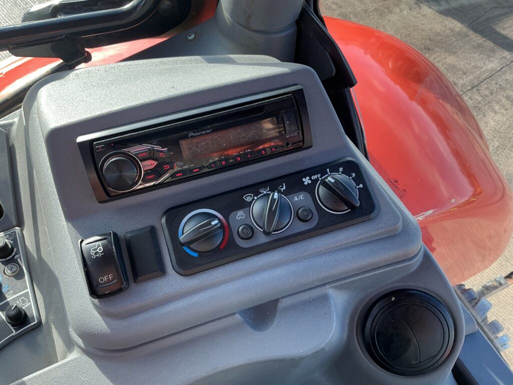 Kubota M7-133 Tractor (ST25633)