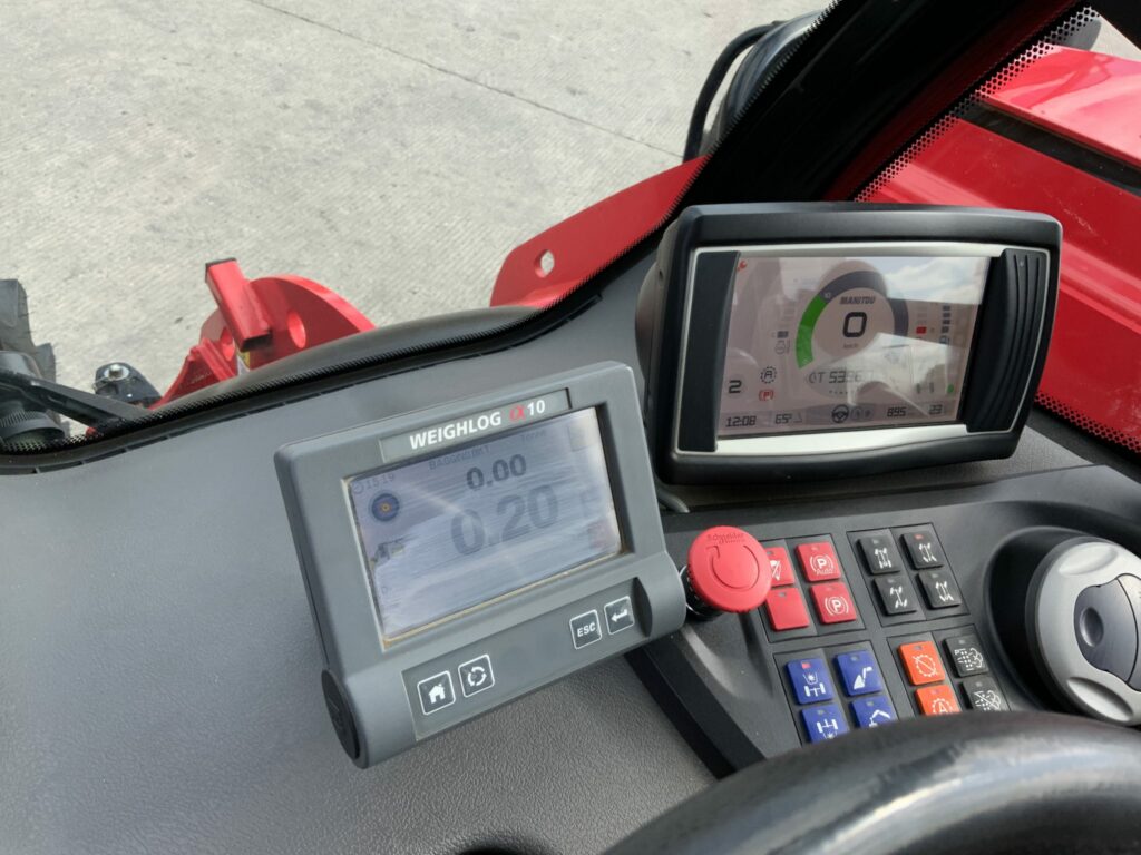 Manitou MLT841-145 ps+elite Telehandler (ST24153)