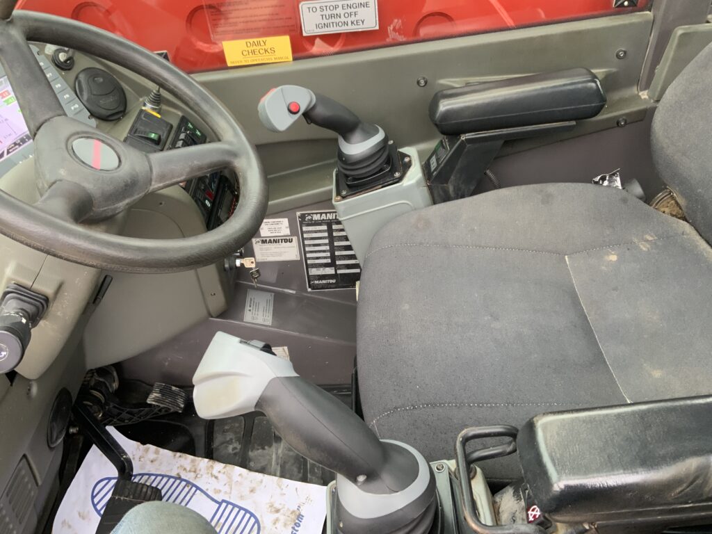 Manitou MRT2150+ Privilege Roto Telehandler (ST25728)