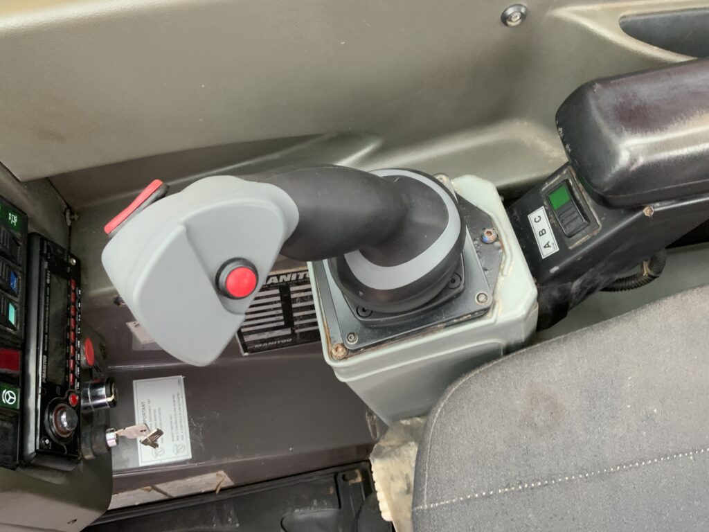 Manitou MRT2150+ Privilege Roto Telehandler (ST25728)