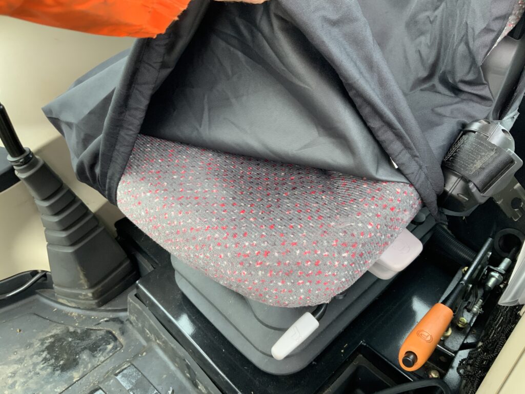 Massey Ferguson 4708 Tractor (ST25740)