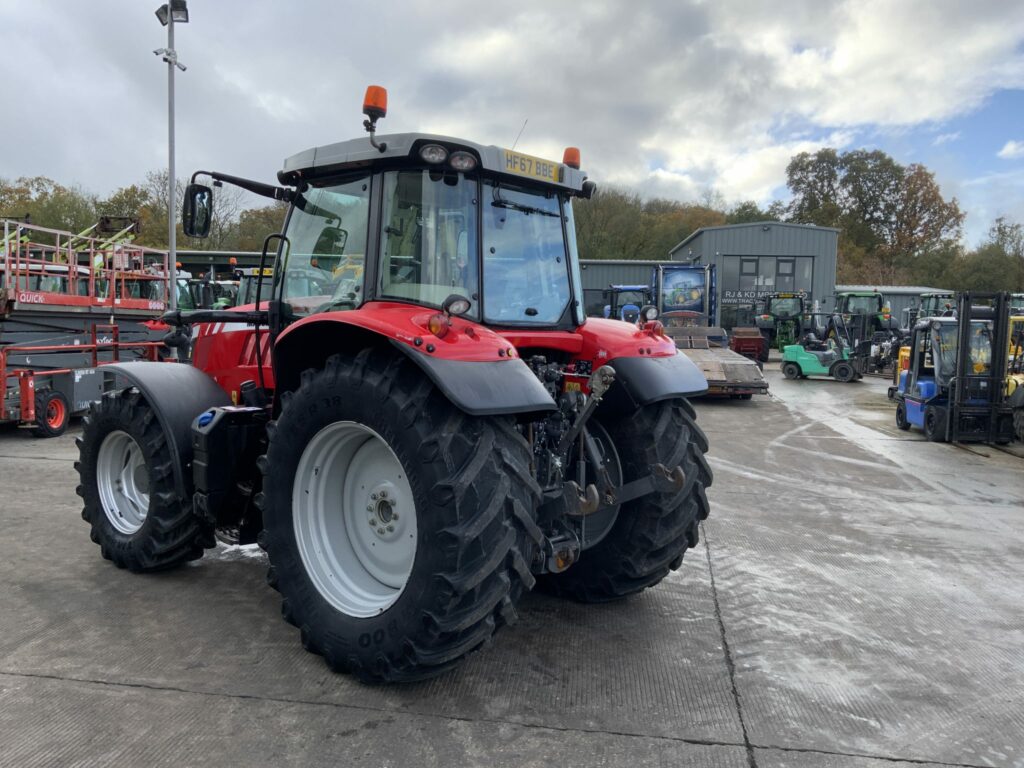 Massey Ferguson 6714S Dyna6 Tractor (ST24943)
