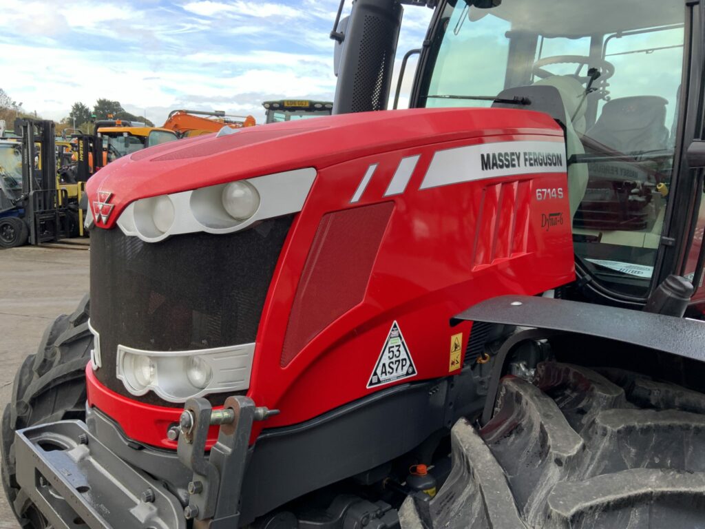 Massey Ferguson 6714S Dyna6 Tractor (ST24943)