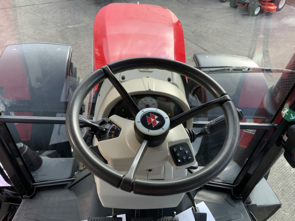 Massey Ferguson 6714S Dyna6 Tractor (ST24943)