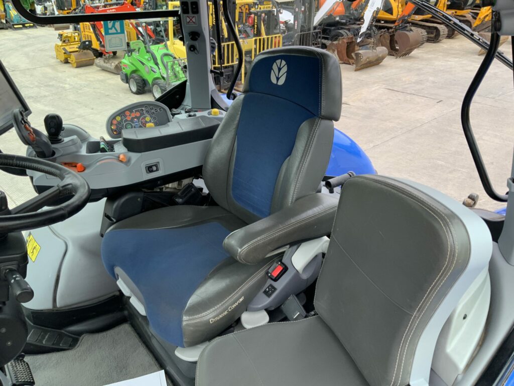 New Holland T7.290 Tractor (ST24455)