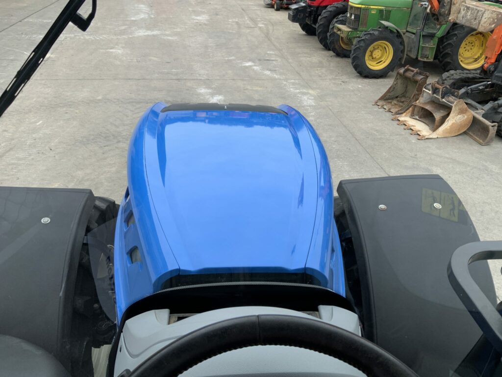 New Holland T7.290 Tractor (ST24455)