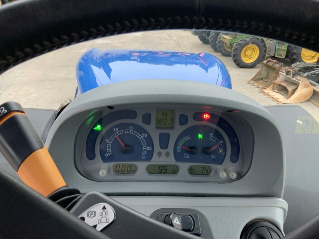 New Holland T7.290 Tractor (ST24455)