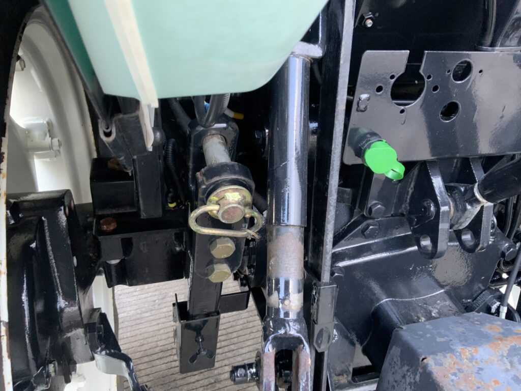 New Holland TD5010 Tractor (ST25884)