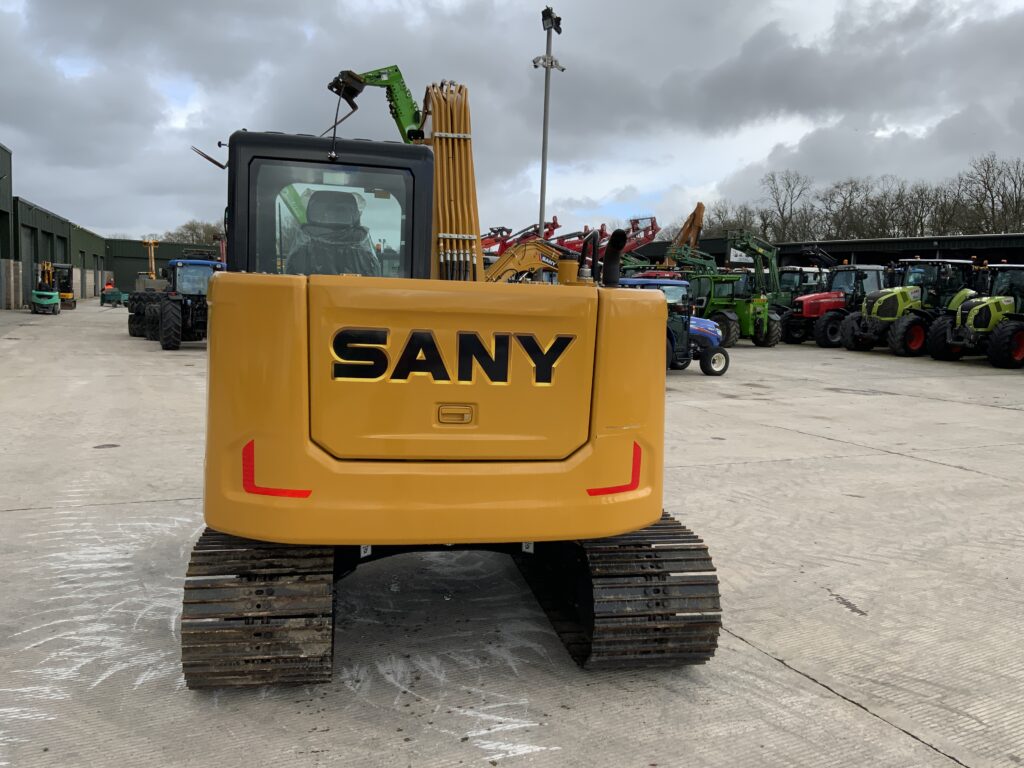 Sany SY70C Digger (ST25095)