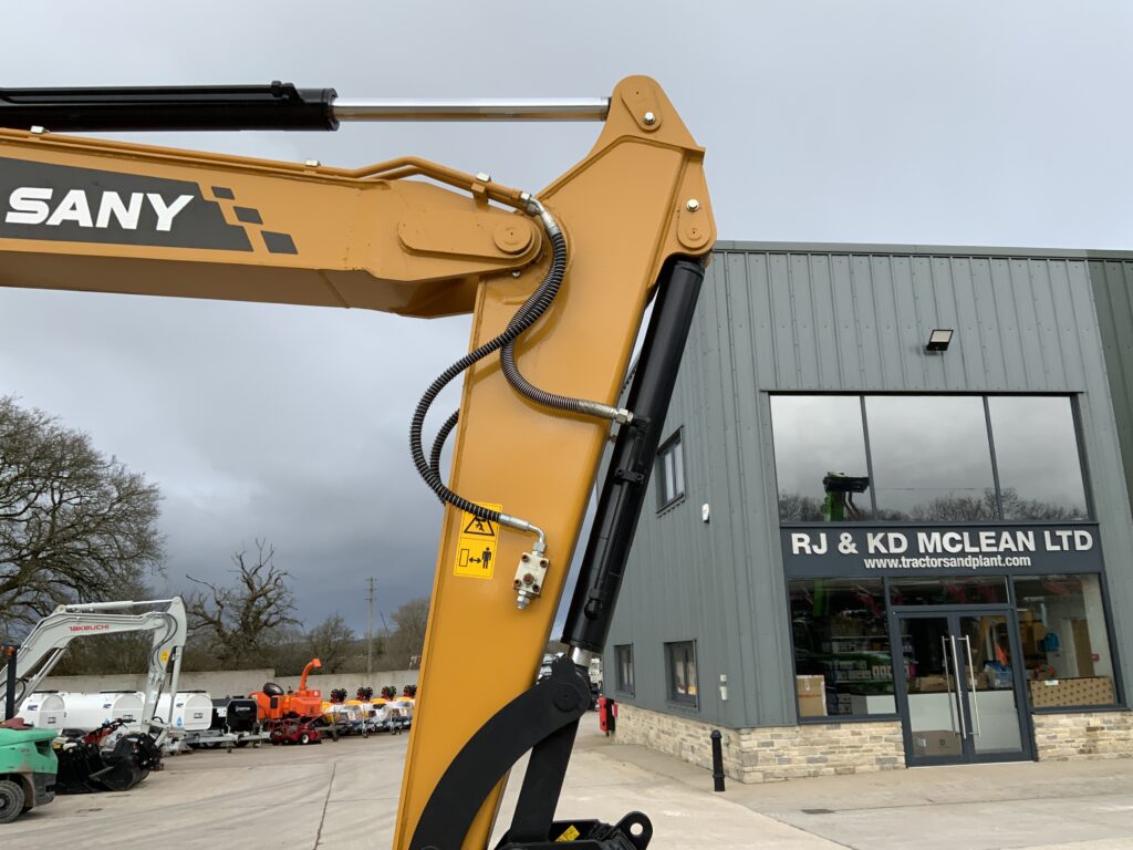 Sany SY70C Digger (ST25095)