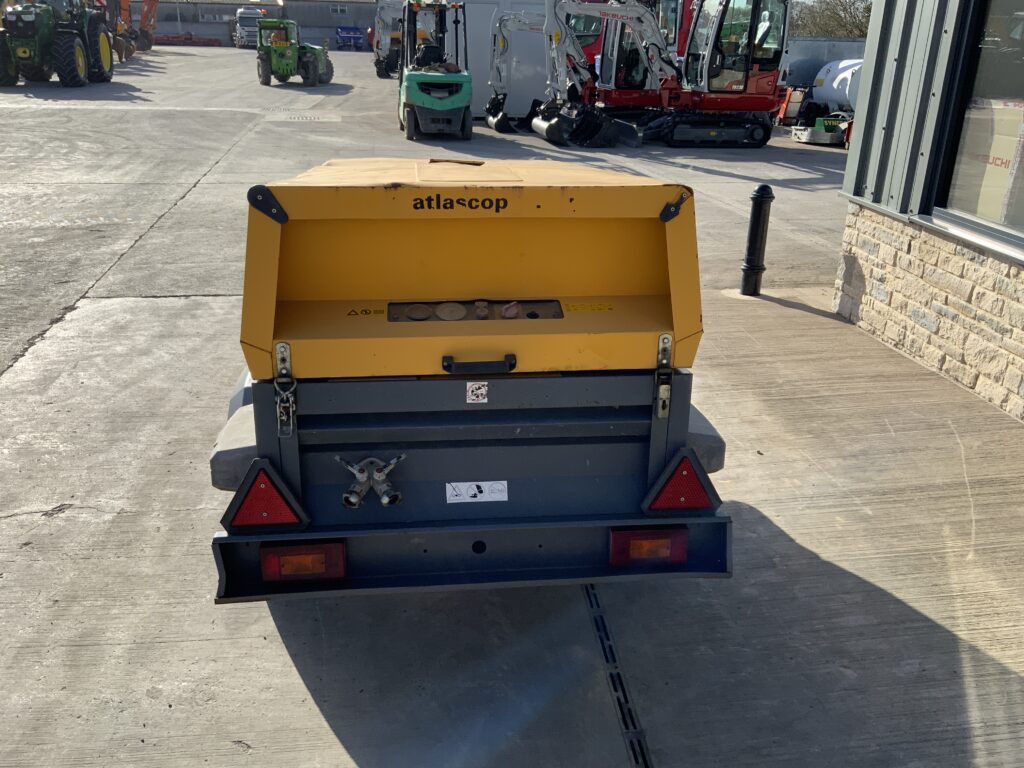 Atlas Copco XAS 67 Compressor (ST26211)