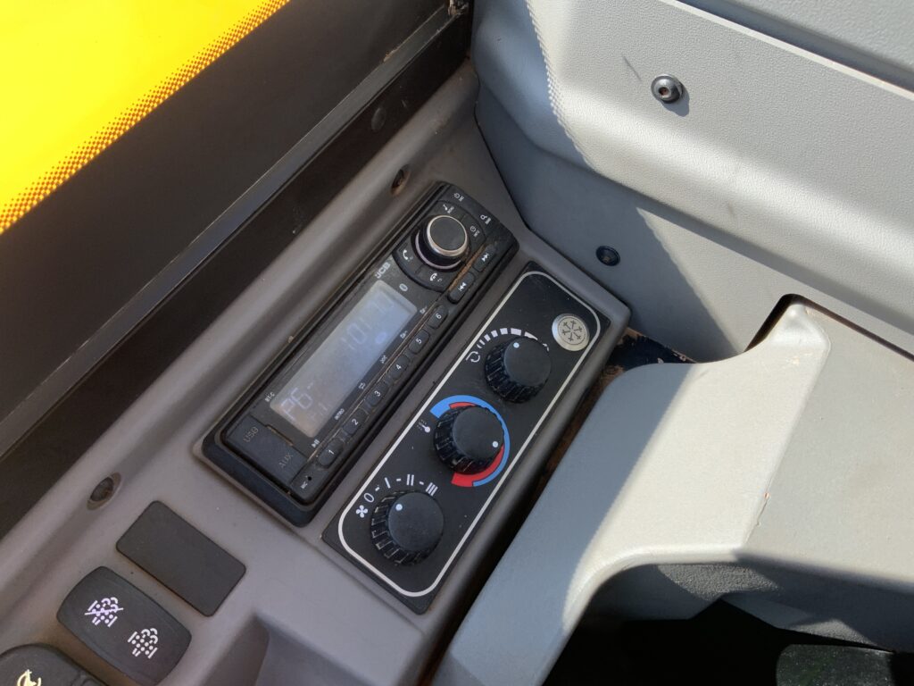 JCB 86c-2 Digger (ST26174)